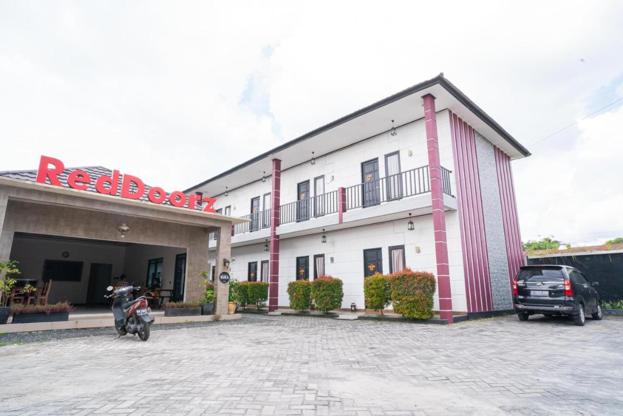 Reddoorz @ Wisma Pangrango Palangka Raya Dış mekan fotoğraf