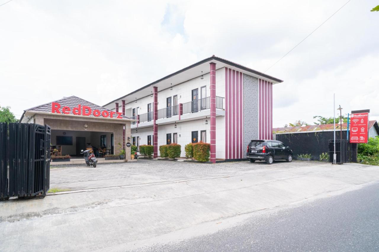 Reddoorz @ Wisma Pangrango Palangka Raya Dış mekan fotoğraf